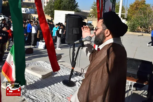 تصاویر بازدید از قدمگاه مقدس رزمندگان اسلام