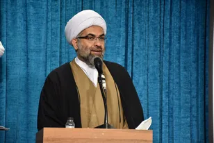 علما باید پیشگام وحدت و اجرای رهنمودهای رهبری در کردستان باشند