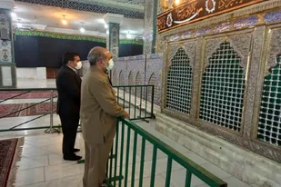 وزیر کشور از حرم علی&zwnj;بن مهزیار اهوازی بازدید کرد