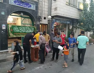برپایی ایستگاه صلواتی به مناسبت عید بزرگ ولایت