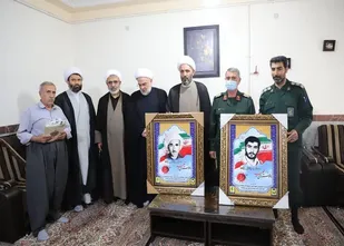 دیدار نماینده، ولی فقیه و فرمانده سپاه کردستان با خانواده شهدای روحانی