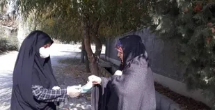 2000 بسته معیشتی در رزمایش آمرین سلامت در شهرستان ساوجبلاغ توسط جهادگران سپاه این ناحیه توزیع شد