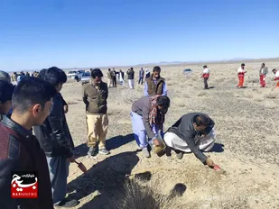 کاشت بذر بیست هکتار زمین از مرتع چاه گوریک &nbsp;در میرجاوه