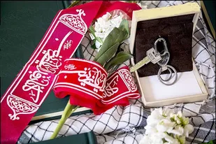 یک خانواده صفادشتی با مشارکت سپاه پاسداران  صاحب خانه شد
