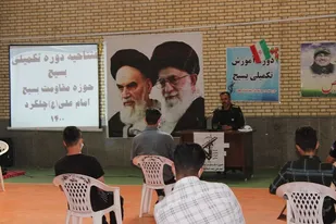 پاسداری از ارزش های انقلاب اسلامی وظیفه سپاه و بسیج است