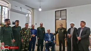 &zwj; اعطای نشان ایثار به جانباز ۷۰ درصد اسفندیار ترکارانی در پلدختر