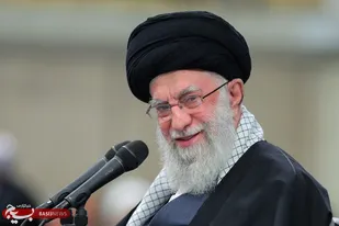 تشکل&zwnj;های دانشجویی یکی از فرصتهای بزرگ کشورند/ اختلاف نظر تشکل&zwnj;ها نباید به دعوا منتهی بشود/هرچه میتوانید با قرآن مأنوس شوید