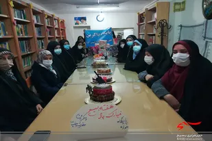 برگزاری مسابقه کیک&zwnj;پزی توسط بسیجیان پایگاه ذاکرین همدان