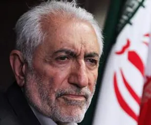 آقای هاشمی کشور را مال خودش می داند