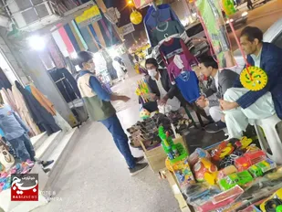 پخش تراکت هفته بسیج دربین مردم