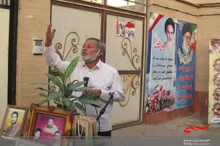 مراسم &laquo;هر خانه شهید یک حسینیه&raquo; در مقابل منزل شهید گلچین در کاشمر