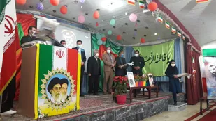 آئین تجلیل از معلمان تلاشگر درالموت غربی پویش لبخند رضایت