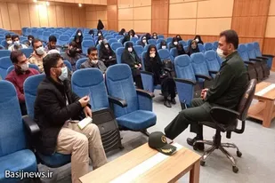 باید در مقابل هجمه&zwnj;های رسانه&zwnj;ای دشمن، همه جانبه حضور داشته باشیم