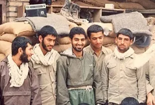 روایتی از سفر حاج قاسم به هرمزگان تا تشکیل گردان غواص&zwnj;ها