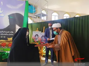 مراسم تکریم از مادران و همسران شهدا توسط بسیج جامعه زنان شهرستان نظرآباد برگزار شد+تصویر