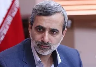 ظریف قانون اساسی را بیشتر مطالعه کند