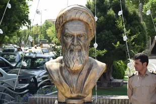 رونمایی از سردیس امام خمینی (ره) در شاهرود+ تصاویر