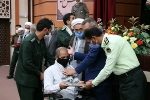 برگزاری همایش تجلیل از 40 رزمنده منتخب بسیجی در طبس