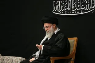 حس خوشحالی وغرور مردم هرمزگان از حضور رهبر معظم انقلاب در حسینیه امام خمینی( ره)