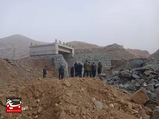 فاز اول ساخت پل روستای میزوج پایان یافت/ابلاغ دستور ساخت فاز دوم پل از سوی فرمانده سپاه استان قزوین&nbsp;

&nbsp;