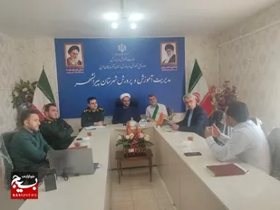 بصیرت و وحدت رمز پیروزی در برابر دشمن است