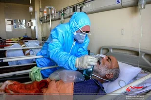 اکسیژن رسانی به 30 بیمار کرونایی توسط بسیج جامعه پزشکی