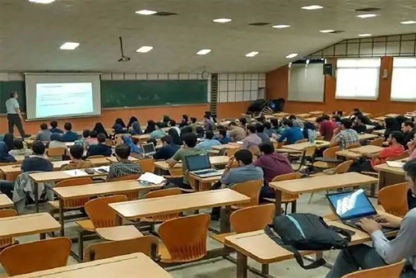 دانشگاه؛آشیانه‌ی امید و خاستگاه تربیت