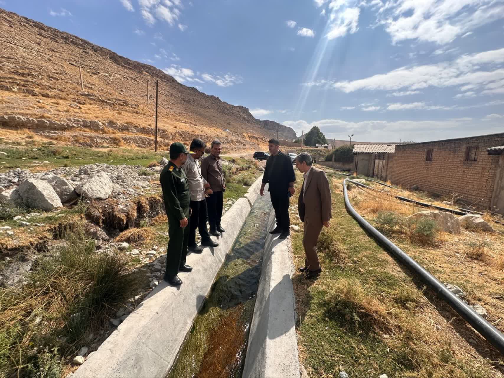 بازدید مدیرکل دیوان محاسبات لرستان از پروژه‌های محرومیت‌زدایی بسیج سازندگی در کوهدشت/ تأکید بر هم‌افزایی برای تسریع در روند خدمت‌رسانی