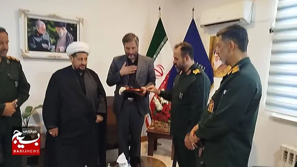 دیدار با خانواده شهدا