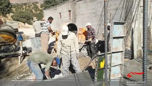 ساخت وبازسازی چندین باب منزل مسکونی درشهرزلزله زده سی سخت