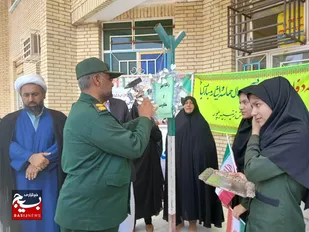 آیین نواختن زنگ آغاز سال تحصیلی ۱۴۰۵-۱۴۰۴ در شهرستان بمپور