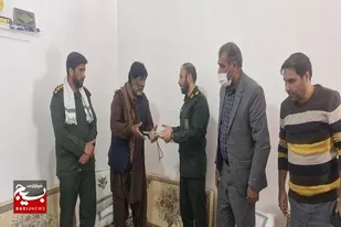 دیدار با خانواده شهید خطیبی راد به مناسبت هفته بسیج