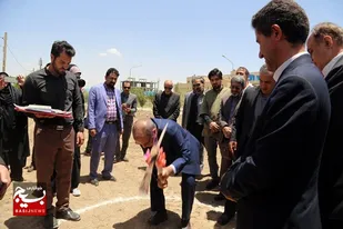 کلنگ احداث همراه&zwnj;سرای بعثت و پایگاه اورژانس ۱۲ شهری در همدان به زمین زده شد