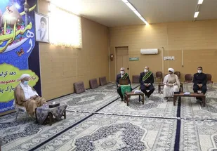 دیدار خادمان حرم حضرت معصومه(س) با امام &zwnj;جمعه یزد