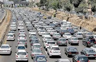 حجم بالای ترافیک در ترافیک در جاده رشت به قزوین