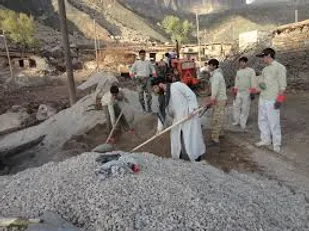 برگزاری اردوی جهادی در روستای تنگه 3 از توابع شهرستان آبادان در روزهای عید
