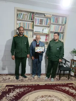 تجلیل از فعالان انقلابی در مروست