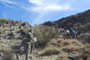 کوهپیمایی کارکنان سپاه زنجان به مناسبت سالروز ارتحال امام خمینی(ره)