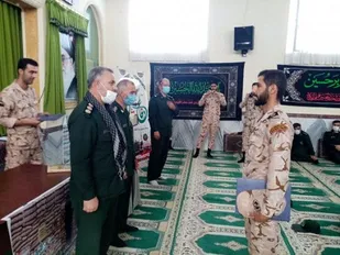 از سربازان نمونه ناحیه مقاومت بسیج سپاه قروه تقدیر به عمل آمد