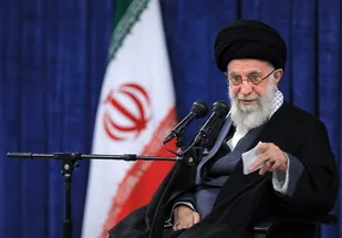 استفتاء از امام خامنه&zwnj;ای؛ استطاعت زن با مطالبه مهریه