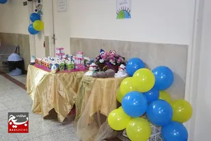 بخش بستری اطفال بیمارستان رازی آذین بندی شد