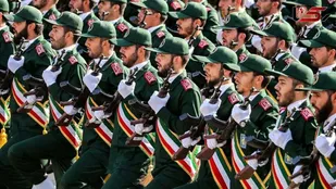 سپاه نهادی انقلابی  که تا همیشه با انقلاب خواهد ماند