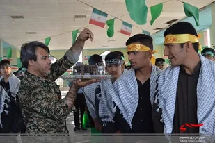 اعزام کاروان 150نفری راهیان نور دانش آموزان پسر مقطع متوسطه  از اهرم به مناطق جنگی جنوب