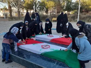 غباررویی و گل افشانی گلزار شهدای گمنام مبارکه بافق
