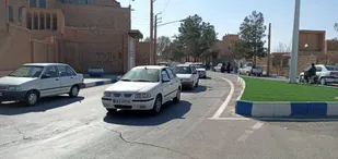 کاروان خودرویی فاطمیون در میبد راه اندازی شد