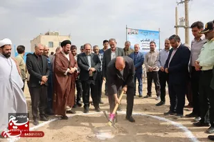 کلنگ نیروگاه تجمیعی انرژی خورشیدی ۶مگاواتی در آوج به زمین زده شد
