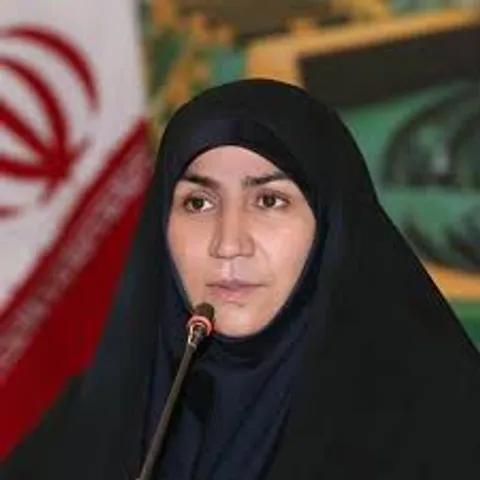 باید از نیروهای جوان در مسیر پیش رو اقتصاد استفاده کرد