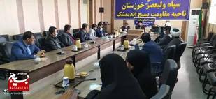 امام کارخانه منکر سازی را ویران کرد