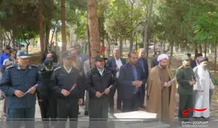 آیین عطر افشانی گلزار شهدای شهر میامی