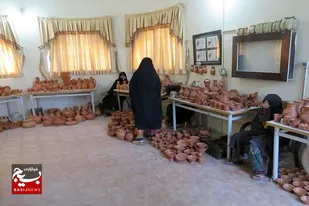 زنانی که صنایع&zwnj;دستی کشور را جهانی کردند/ عرضه سفال تنها موزه زنده دنیا از کلپورگانِ سراوان به بازارهای جهانی